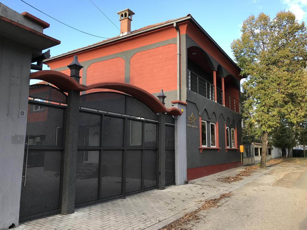 Five Apartments Indija Extérieur photo