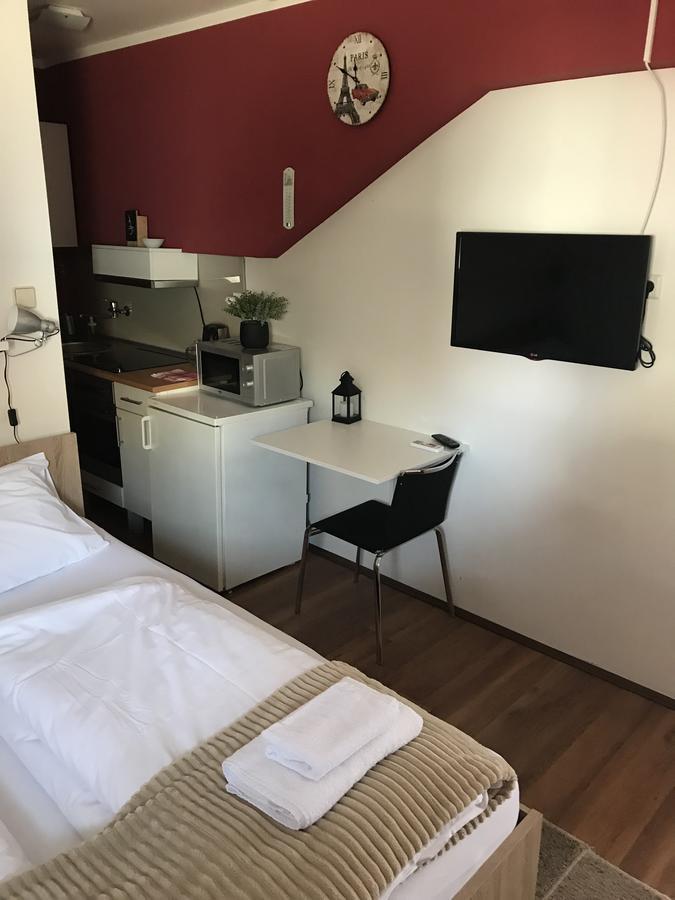 Five Apartments Indija Extérieur photo