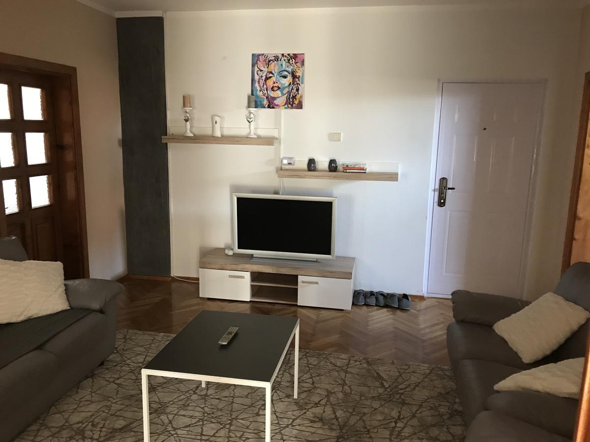 Five Apartments Indija Extérieur photo